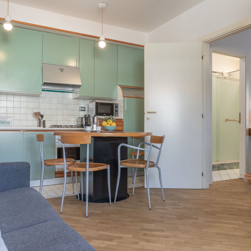 Fano Lighthouse: Dining Room, Kitchen