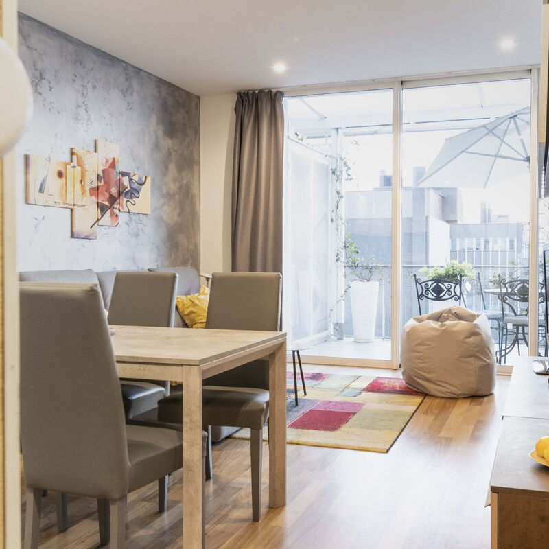 Florence Suite Apartment: Dining Room, Living Room