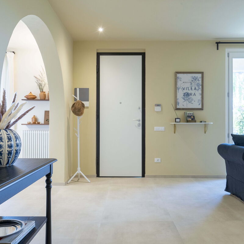 Villa Zara: Living Room