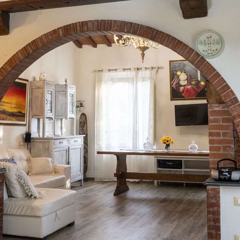 Podere Vallino: Dining Room, Living Room, Room Detail