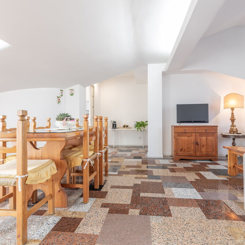 Altomare Apartment: Dining Room, Living Room