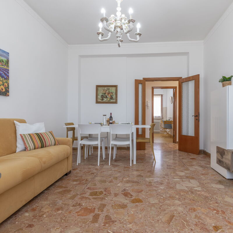 Casa Rivamare: Dining Room, Living Room