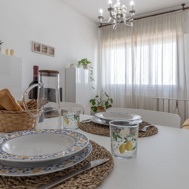 Casa Rivamare: Dining Room, Living Room