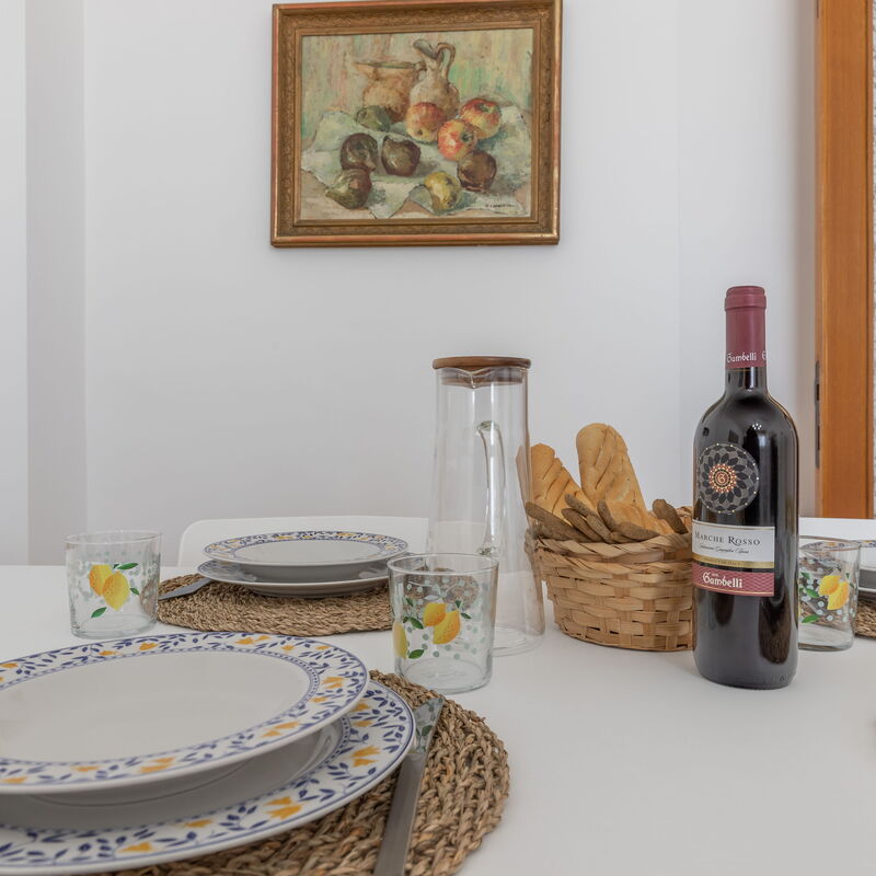 Casa Rivamare: Dining Room, Living Room