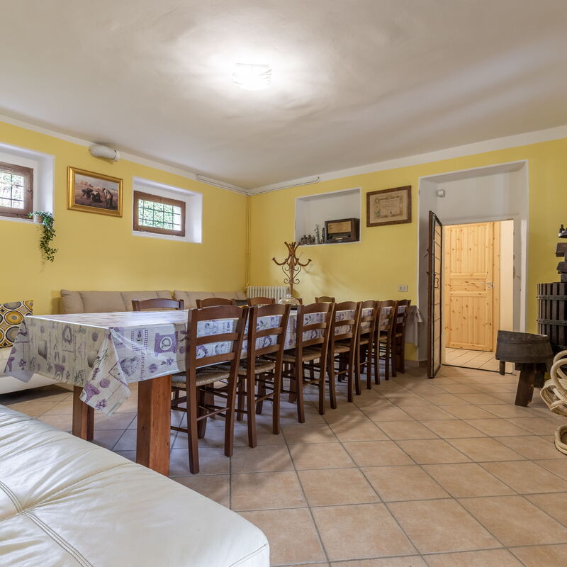 Villa La Pagliarina: Dining Room, Living Room