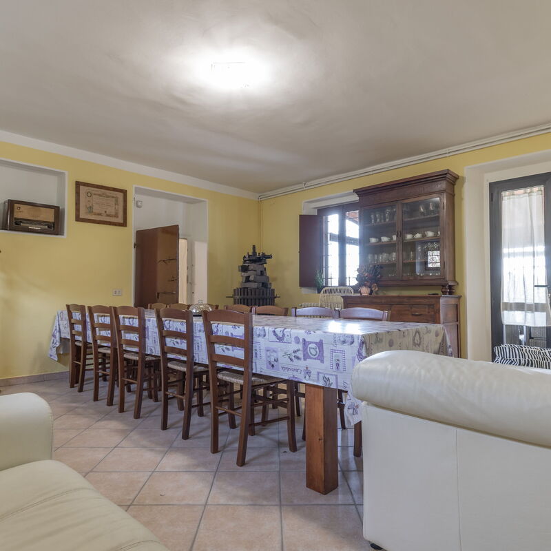 Villa La Pagliarina: Dining Room, Living Room