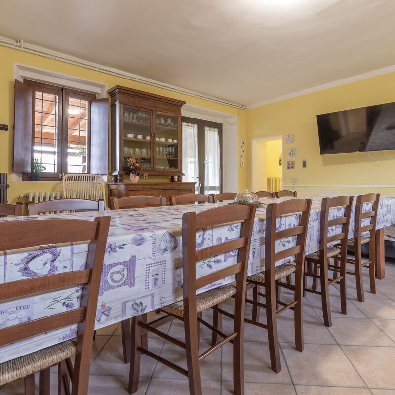Villa La Pagliarina: Dining Room, Living Room