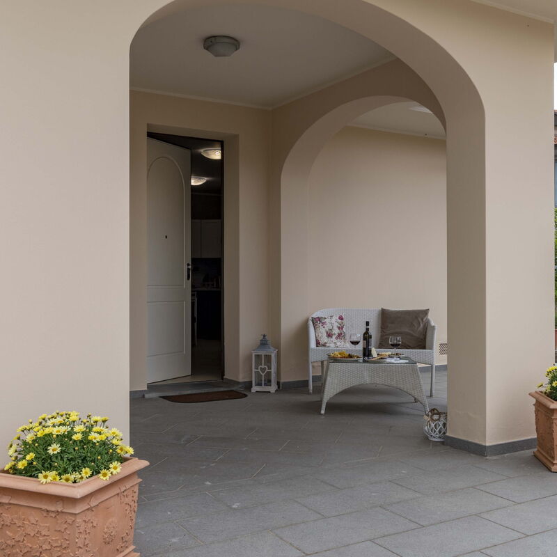 Cuore Toscano: Building Exterior