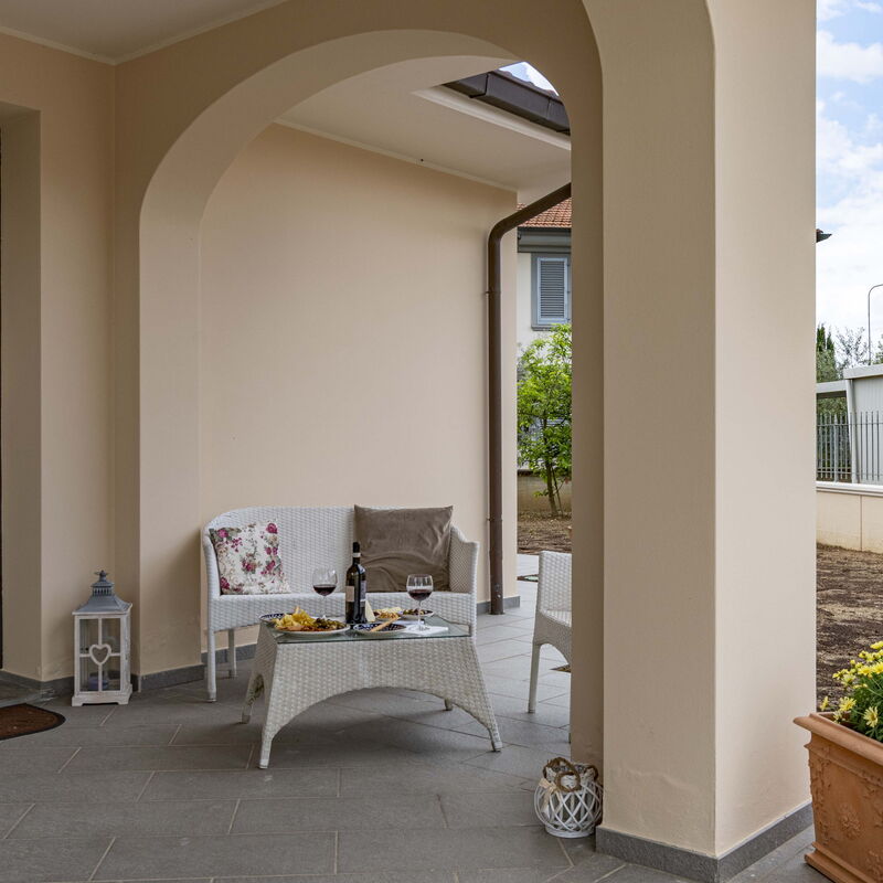 Cuore Toscano: Building Exterior