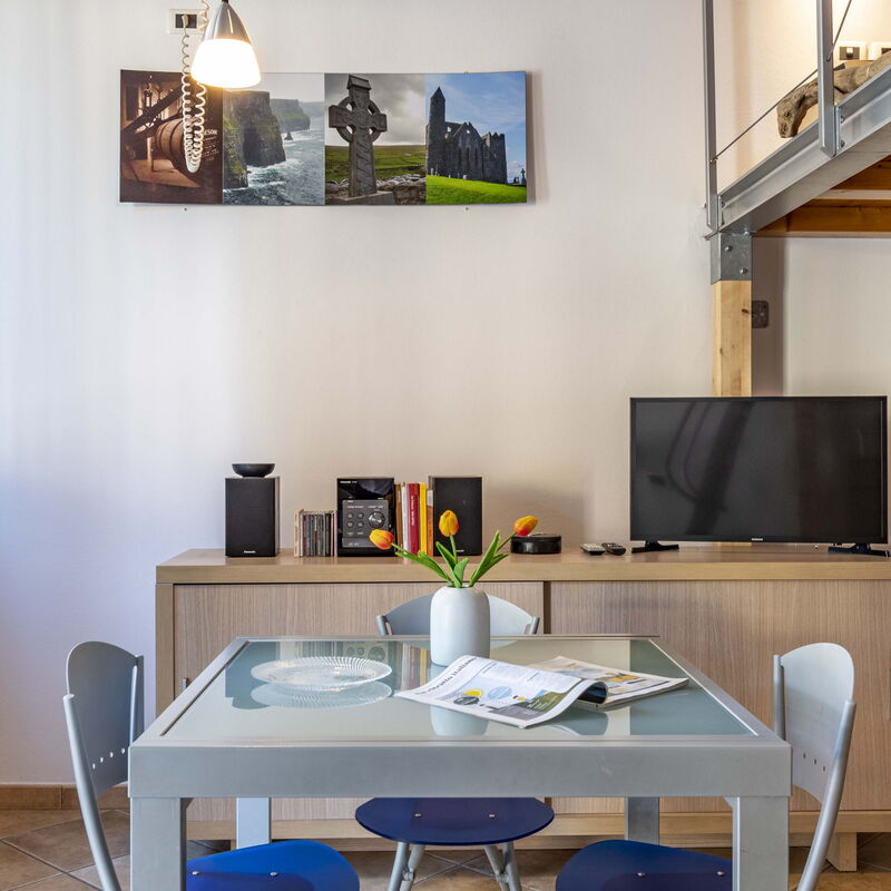 Florentine Careggi Loft: Dining Room