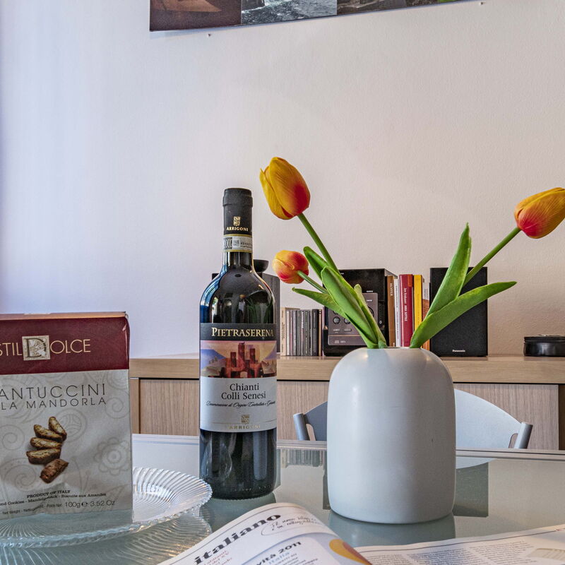 Florentine Careggi Loft: Dining Room