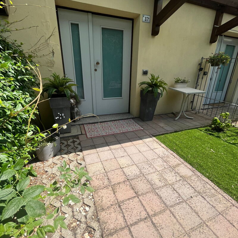 Bell'aria Apartment: Main Entrance