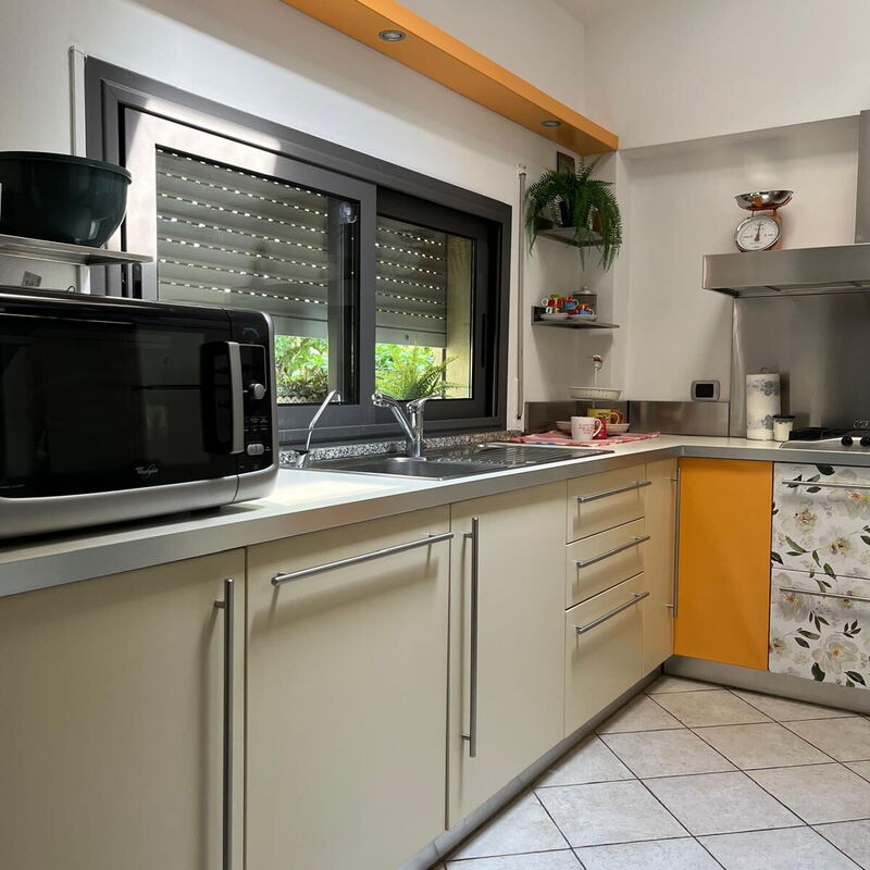 Bell'aria Apartment: Kitchen