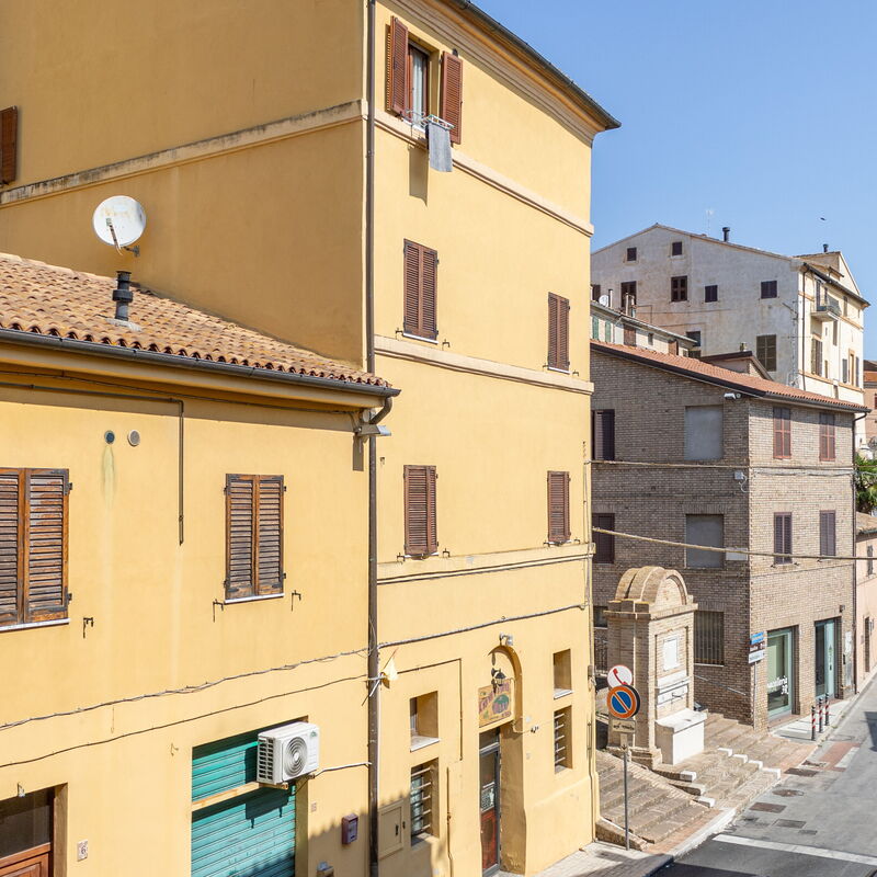 Loreto Suite Apartment: Building Exterior