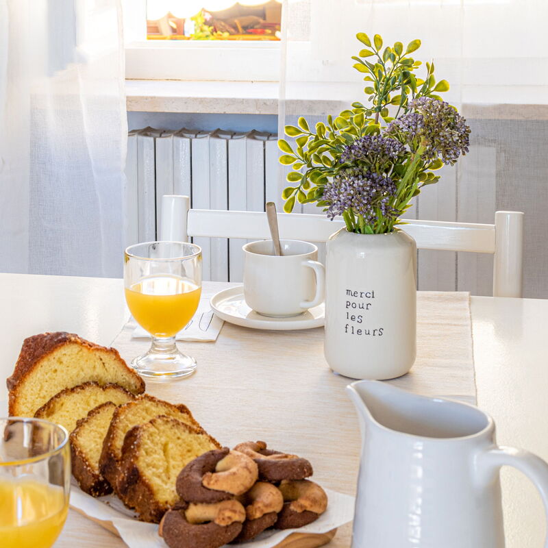 Loreto Suite Apartment: Dining Room, Living Room