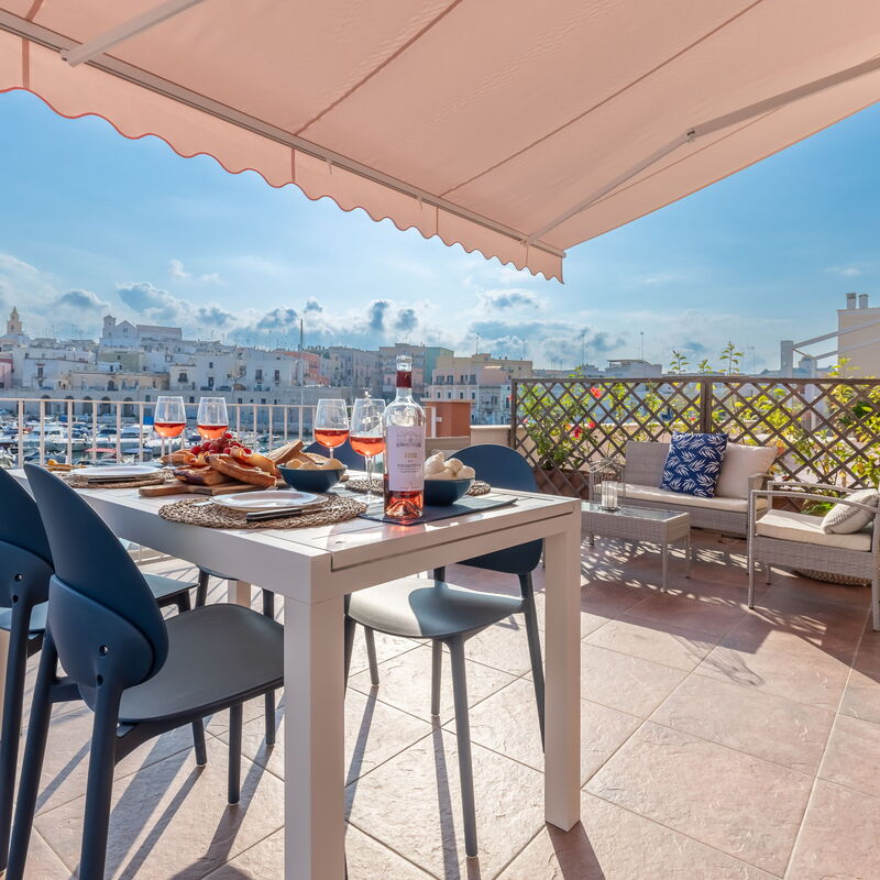 Sospiri Sul Mare: Balcony / Terrace / Patio