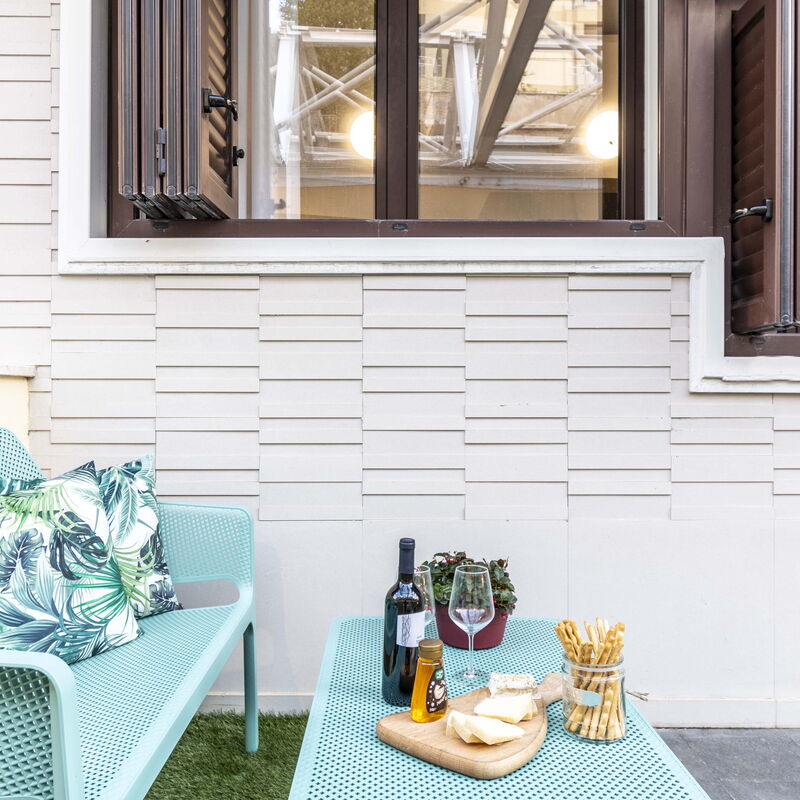 Suite Trastevere: Building Exterior