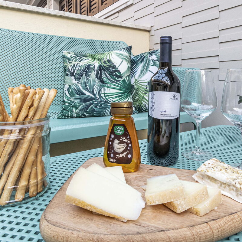 Suite Trastevere: Building Exterior