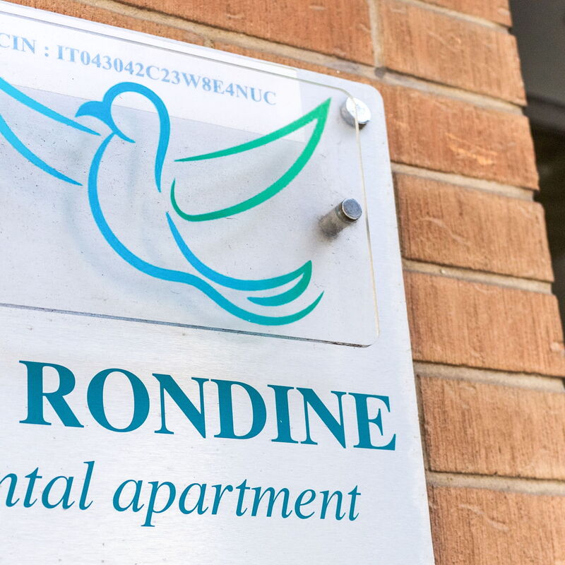 La Rondine Apartment: Main Entrance