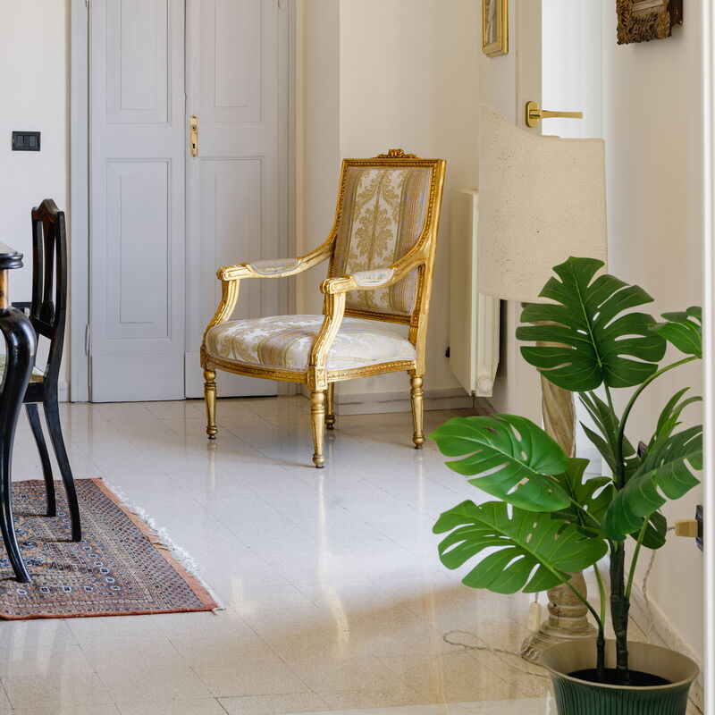 Operapartment: Living Room