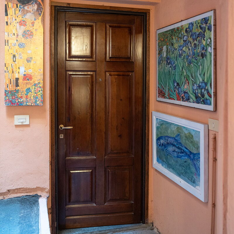 Dafne Suite: Building Exterior