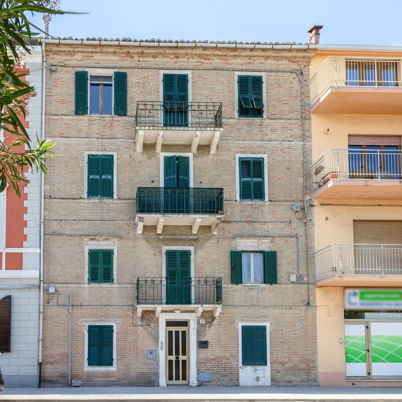 Suite Acquamare: Building Exterior