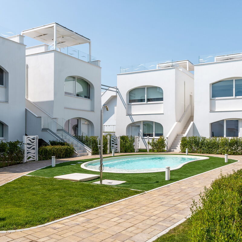 Perla Costa Conero: Building Exterior