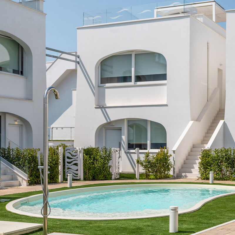 Perla Costa Conero: Amenities, Building Exterior