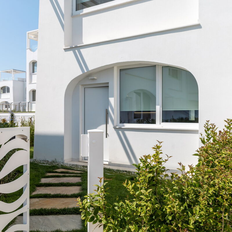 Perla Costa Conero: Building Exterior, Garden