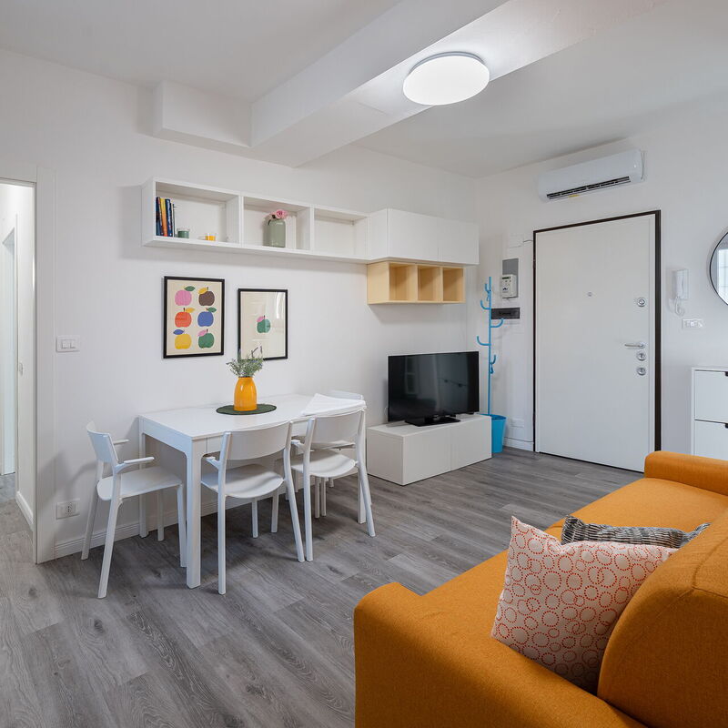 Aselli Home: Living Room