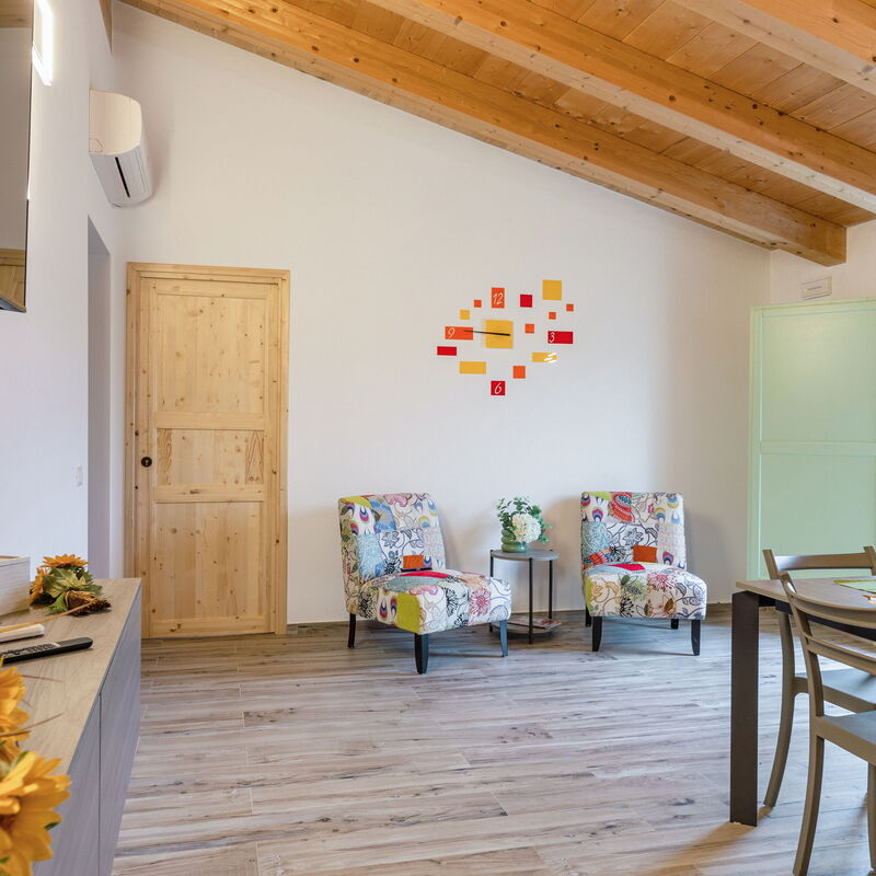 Zena Suite: Dining Room, Living Room