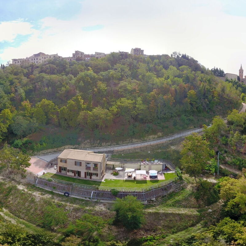 La Casa nel Bosco: Building Exterior