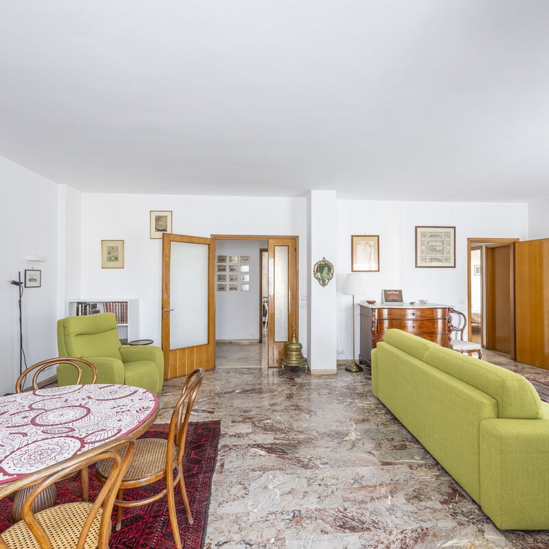 Mestrina Apartment: Living Room