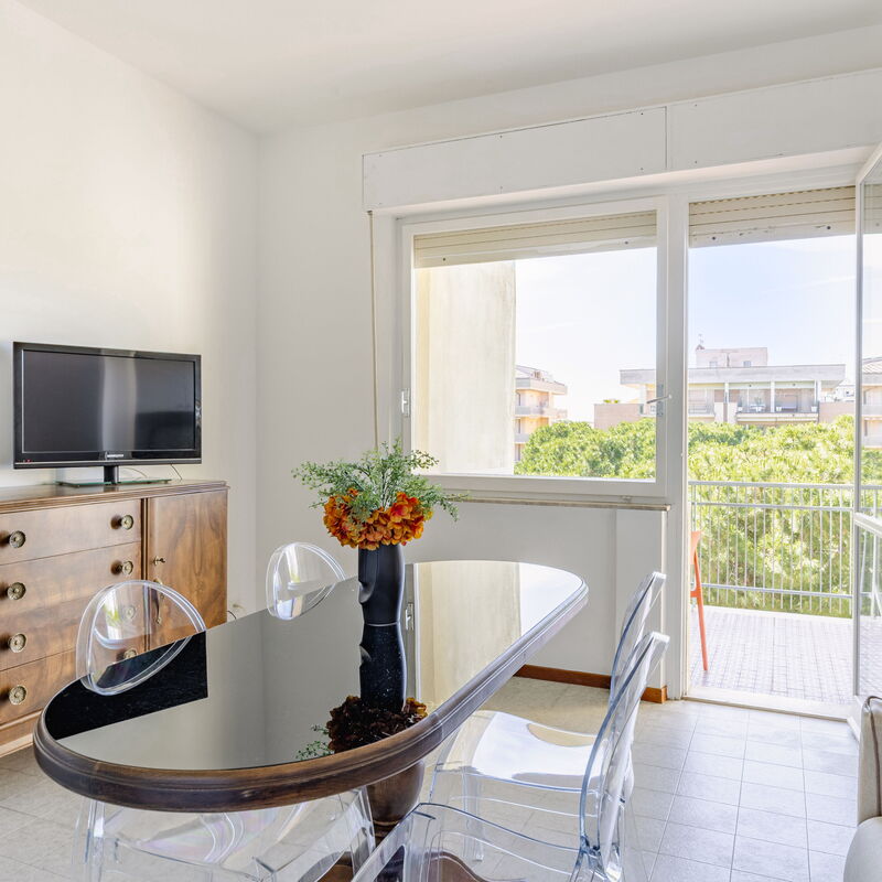 Casabianca: Dining Room, Living Room